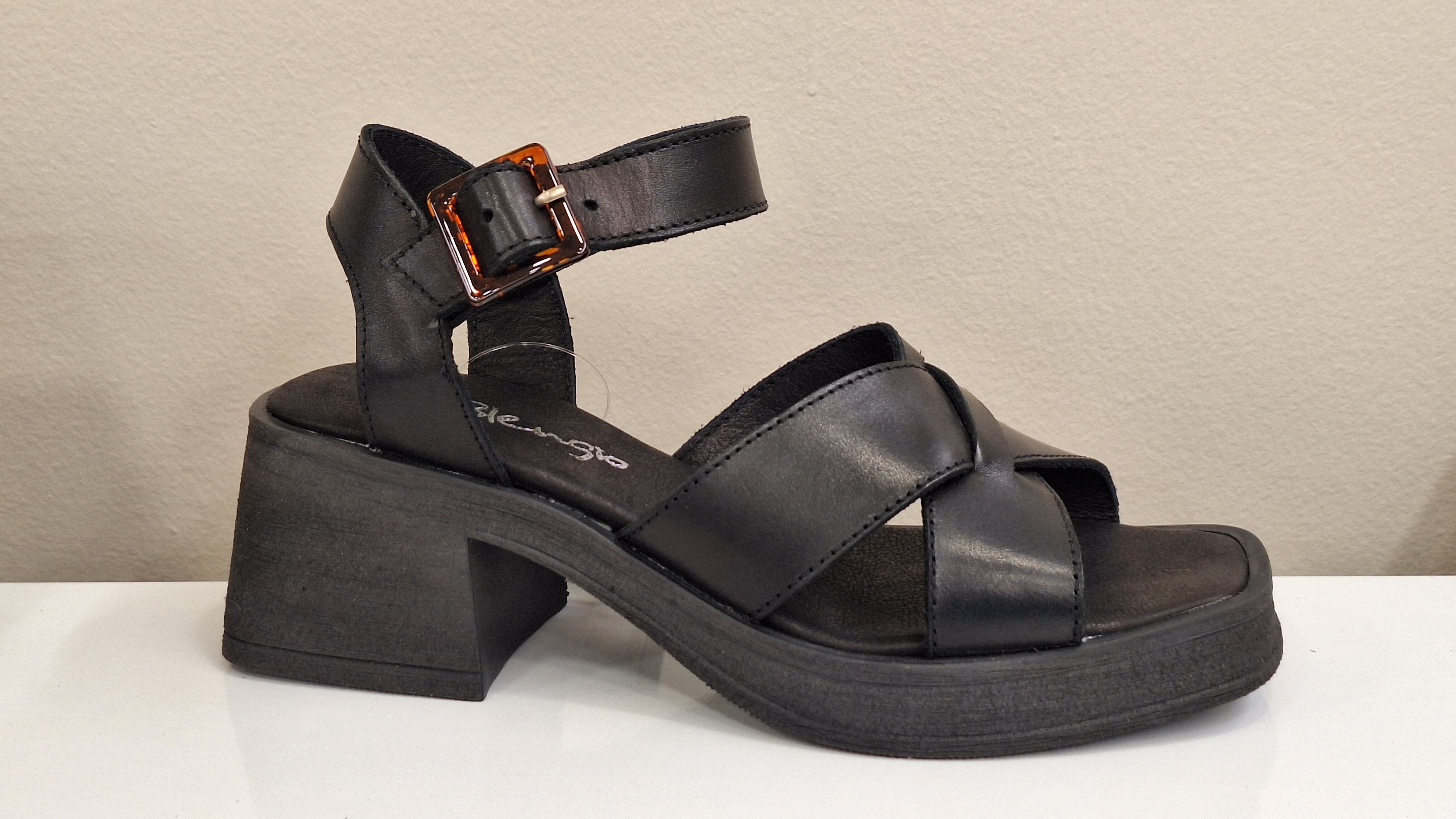 Mesina 380 pat negro
